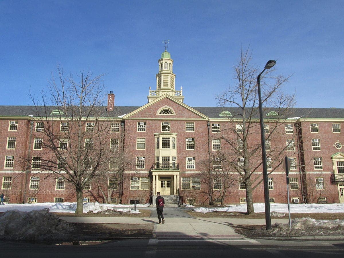 Arnold_House,_School_of_Public_Health_and_Health_Sciences,_UMass,_Amherst_MA