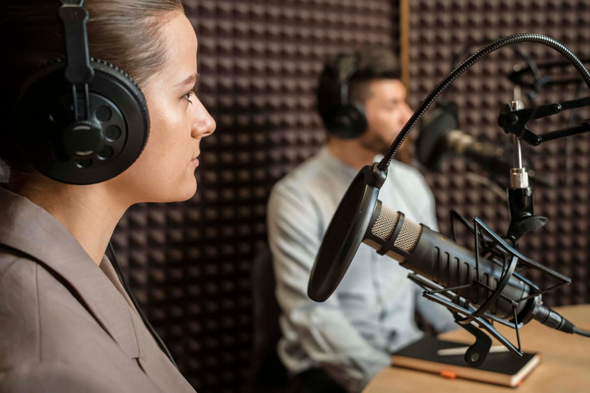 close-up-people-radio radio broadcasting
