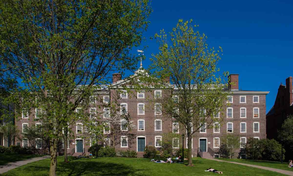 Brown’s University Hall in 2007