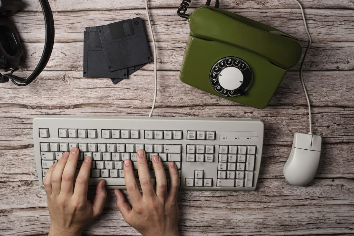 view-retro-computer-hardware